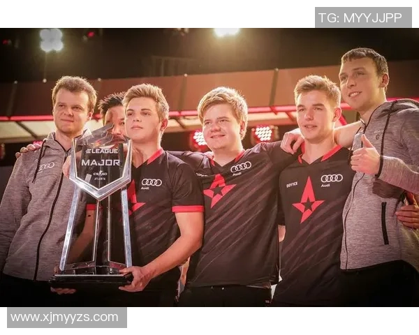 CSGO社区热议LNG战队速度争议引发玩家广泛讨论与关注 CSGO社区热议LNG战队速度争议引发玩家广泛讨论与关注